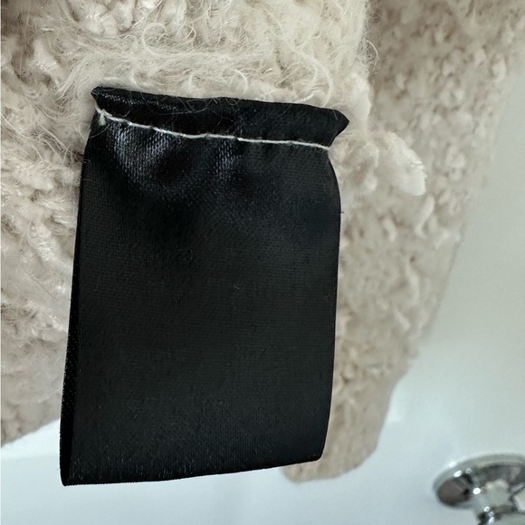 Wishlist Women’s Cropped Scrunch Sweater - Picture 2 of 4